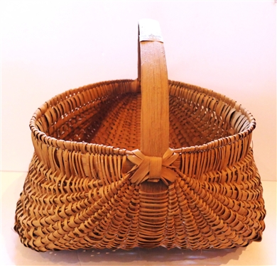 Large Oak Splint Buttocks Basket Handmade For Peter Murphy - Hendersonville, NC Original Paper Tag on Handle - Basket Measures 8 tall 13 by 14 - Not including Handle 