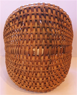 Large Oak Splint Buttocks Basket Handmade For Peter Murphy - Hendersonville, NC Original Paper Tag on Handle - Basket Measures 8 tall 13 by 14 - Not including Handle 