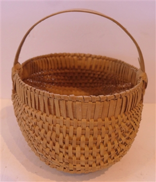 Medium Size Handmade Oak Splint Egg Basket Handmade For Peter Murphy - Hendersonville, NC - Basket Measures 5 Tall 10 by 8 - Not Including Handle 