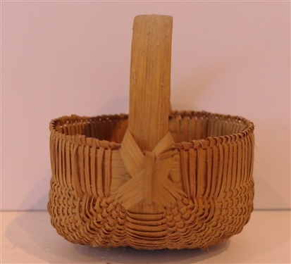 Very Finely Woven Small Oak Splint Egg Basket Handmade For Peter Murphy - Hendersonville, NC - Basket Measures 2 1/2 tall 4 by 4 