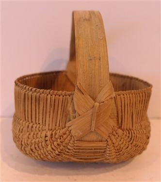 Small Very Finely Woven Oak Splint Egg Basket - Handmade For Peter Murphy - Hendersonville, NC - Basket Measures 2 1/2 tall 4 by 4 1/4 - Not Including Handle e