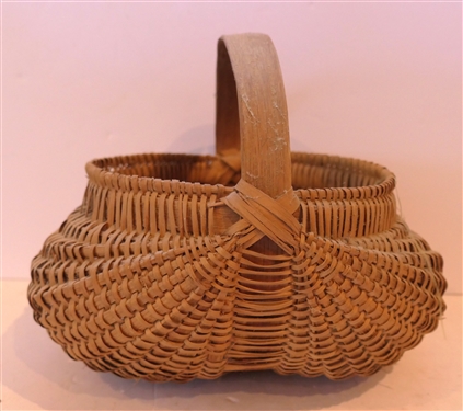 Medium Size Handmade Oak Splint Egg / Buttocks Basket - Handmade For Peter Murphy - Hendersonville, NC - Basket Measures 5 tall 8 by 8 - Not Including Handle