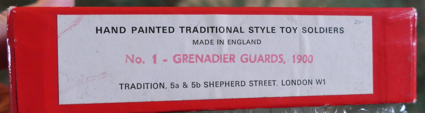 Tradition for Collectors - Hand Painted Traditional Toy Soldiers - Made in England - No. 1 Grenadier Guards, 1900 - In Original Box - 6 Soldiers - Each Soldier Measures 3