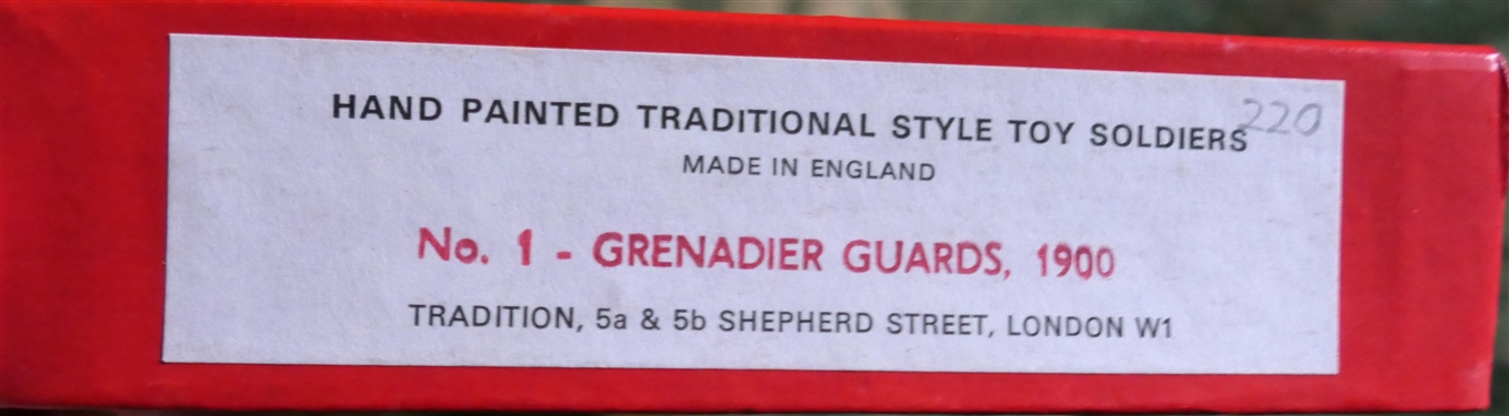 Tradition for Collectors - Hand Painted Traditional Toy Soldiers - Made in England - No. 1 Grenadier Guards, 1900 - In Original Box - 6 Soldiers - Limited Edition Set Number 220 Limited to 2000...