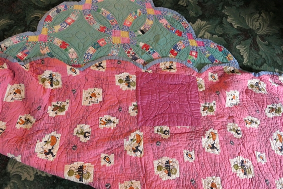 Pretty Scalloped Edge Double Wedding Ring Pattern Quilt - Hand Quilted - Great Hillbilly Pattern Back - Back Has Been Mended - Quilt Measures 80 By 66