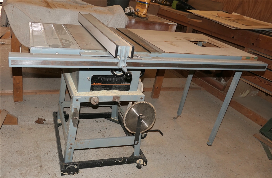 Delta 10" Contractors Saw - Serial #95A91620 Cat #34-444 - Table Saw with Additional Blade 