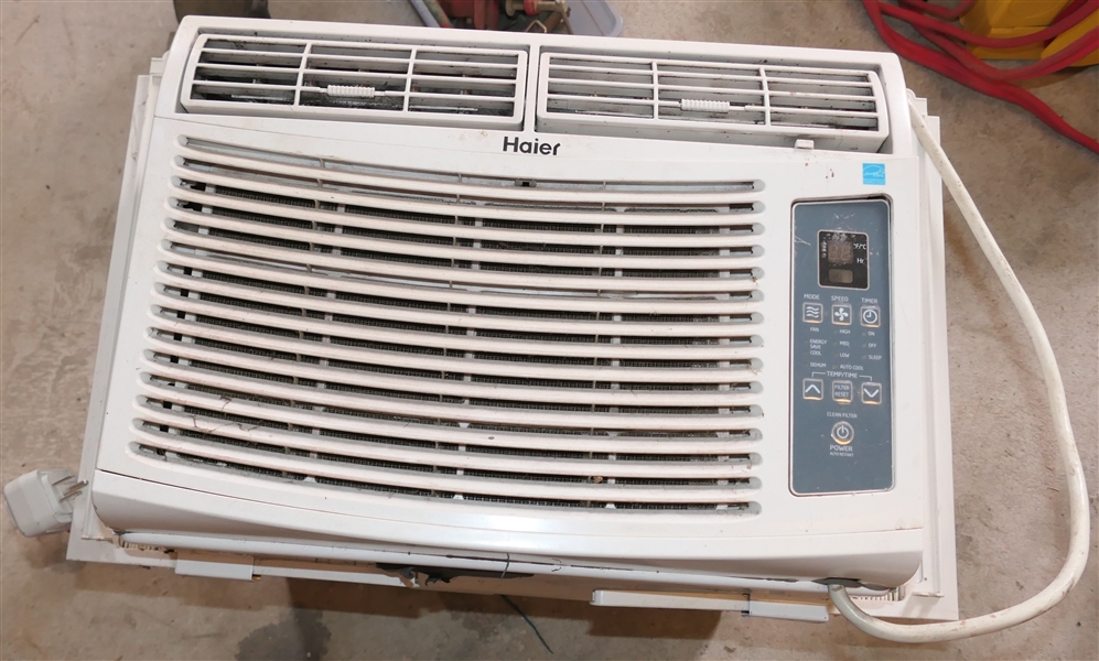 Haier Window Unit Air Conditioner - Model ESA410N-L - 1000 BTU 