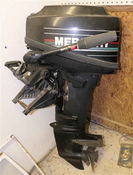 Mercury 8 HP Outboard Boat Motor - Good Compression 