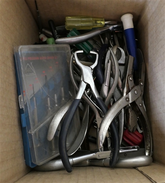 Box of Opticians Tools Specialty Glasses Pliers