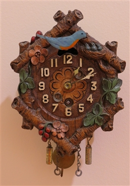 Miniature Cuckoo Clock with Key - Clock Measurers 5 Long 4 Across