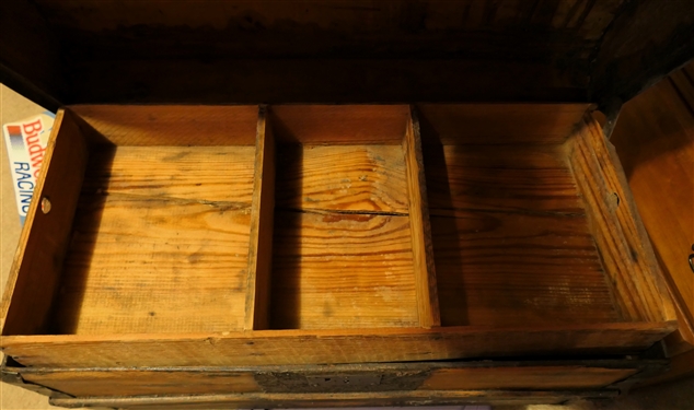 Nice Round Top Trunk with Tray