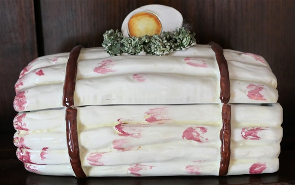 Italian Ceramic Asparagus Lidded Box with Egg Finial - Marked Made in Italy 8438 - Box with Lift Off Lid Measures 4 tall 7 1/2 by 3 1/2 