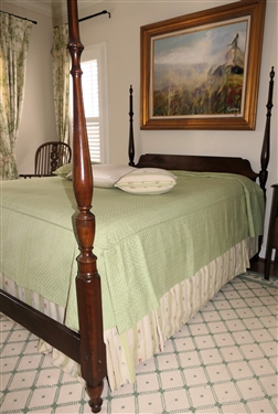 Mahogany Queen Size Poster Bed with Bedding - Urn Style Finials - Wood Rails - Very Clean - Green Spread, Floral Embordered Bed Skirt - 3 Throw Pillows 