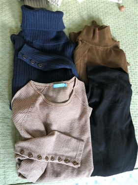 4 - Size Extra Small Sweaters - J. McLaughlin, Vince, and Elliot Lauren 