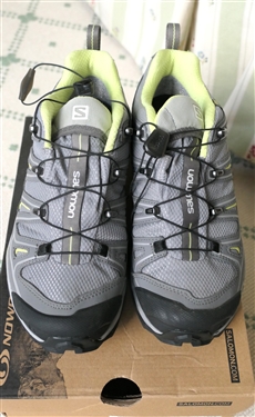 New Salomon XA Comp 7W Women's Hiking Shoes - Size 6.5 - Pewter Color - In Original Box 