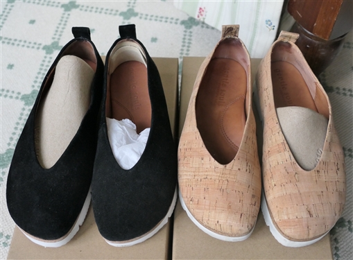 2 Pairs of Gentle Souls by Kenneth Cole Demi Shoes - Natural Size 6 and Black Size 6.5