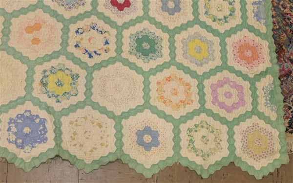 Beautiful Very Thin Hand Quilted and Pieced Dresden Plate Quilt - Quilt Measures 70 by 80 