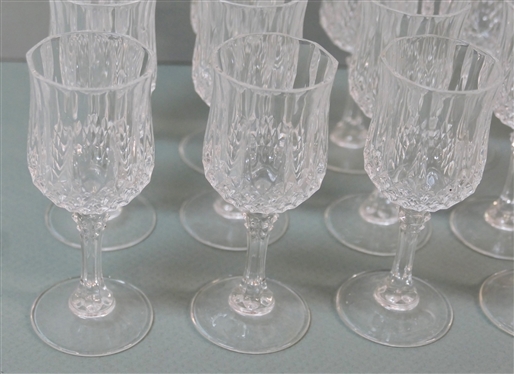 12 Cristal D'' Arques Longchamps Cordials - 4 3/4 Tall 