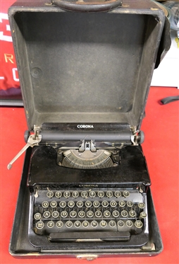 Corona Standard Antique Portable Typewriter in Case 