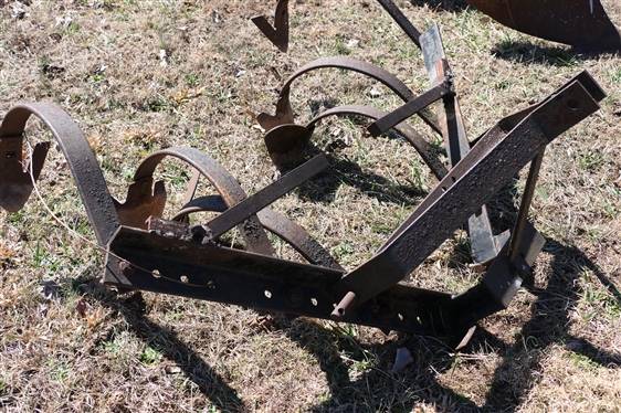Cultivator