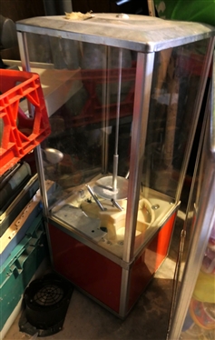 Toy / Gumball Machine