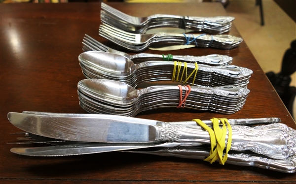 40 Pieces Michael Lloyd Stainless Steel Flatware - Made in Korea
