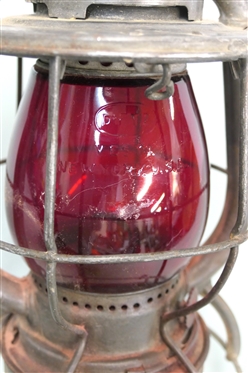 Dietz Vesta N.Y. N.H. & H (New York, New Haven, and Hartford) Railroad Lantern - Dietz Vesta - New York USA Red Globe - Last Pat. Date S-7-46 - Lantern Measures 10 Tall 