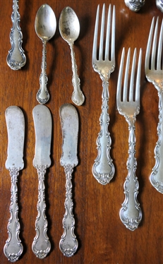 40 Pieces of Gorham Strasbourg Sterling Silver Flatware -  7 Dinner Forks, 11 Tea Spoons, 1 Salad Fork, 1 Iced Tea Spoon, 1 Soup Spoon,3 Butter Knives, 1 Master Butter, Hors devours Forks,...