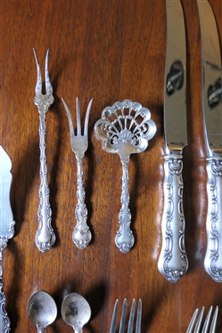 40 Pieces of Gorham Strasbourg Sterling Silver Flatware -  7 Dinner Forks, 11 Tea Spoons, 1 Salad Fork, 1 Iced Tea Spoon, 1 Soup Spoon,3 Butter Knives, 1 Master Butter, Hors devours Forks,...