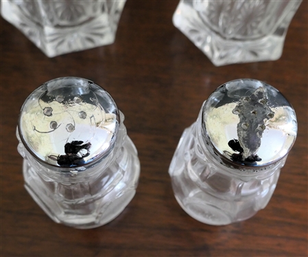 8 Fostoria Coin Iced Tea Glasses and Pair of Fostoria Coin Salt & Pepper Shakers - Glasses Are 5 3/8 Tall 