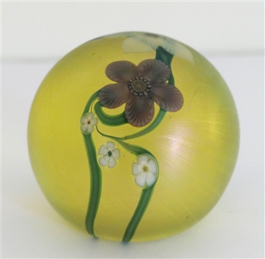 Orient & Flume Beautiful Art Glass Paperweight with Flowers - Marked 0479yBOF06G  - Paperweight Measures 3 Tall 