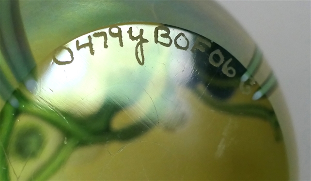 Orient & Flume Beautiful Art Glass Paperweight with Flowers - Marked 0479yBOF06G  - Paperweight Measures 3 Tall 