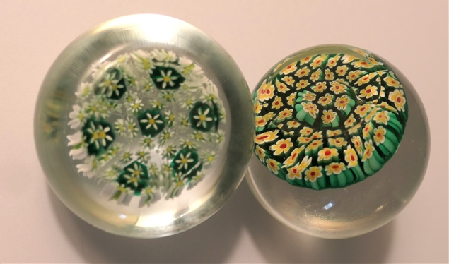 2 Art Glass Paperweights with  White and Yellow Daisy Flowers - Yellow Flower Measures 2 White Flower 1 1/2 