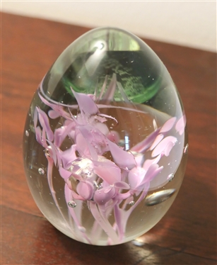 Mist Ash Vines?? Art Glass Paperweight with Pink Flowers Inside - Egg Shaped - Measures 3 1/2 Tall 
