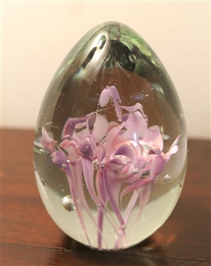 Mist Ash Vines?? Art Glass Paperweight with Pink Flowers Inside - Egg Shaped - Measures 3 1/2 Tall 