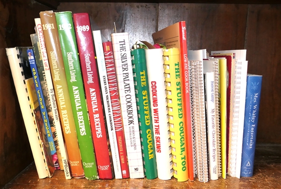 Lot of Vintage Cookbooks, Southern Living Annuals, Spiral Bound, Etc. 