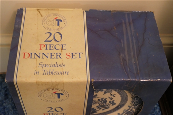 English Ironstone Tableware 20 Piece Dinner Set - Blue Willow Dinnerware - New Unopened in Original Box - 4 Dinner Plates, 4 Side Plates, 4 Bowls, and 4 Cup and Saucer Sets 