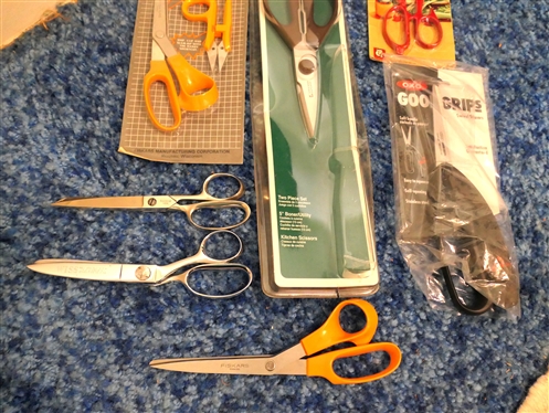 Lot of Scissors - Chicago Cutlery, OXO, Fiskars, Kitchen King - All New and Wiss, Fiskars, and Rainbow - Used