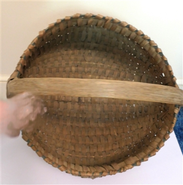Very Large Handmade Virginia Oak Splint Basket - Green Top Band - Measures 10 Tall 17 By 18 - Not Including Handle 