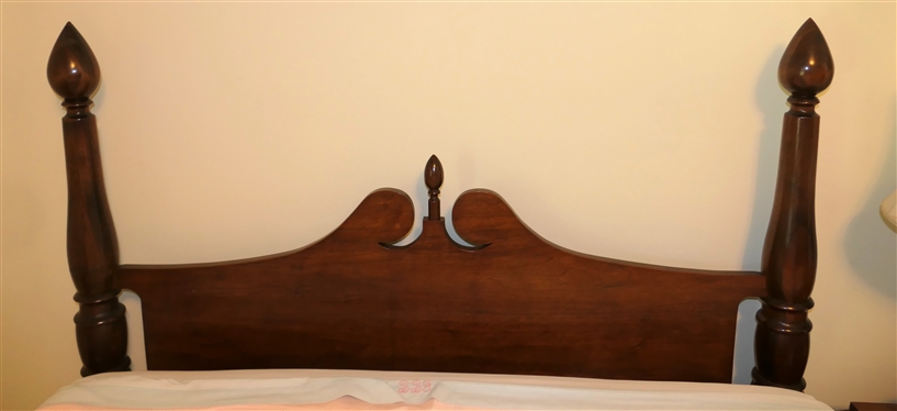 Beautiful Walnut Poster Bed - Fine Carved Posts with Large Teardrop Finials - Broken Arch Headboard with Teardrop Finial - Wood Rails - Tension Rod Bed Skirt - All Bedding Included - Full Size 