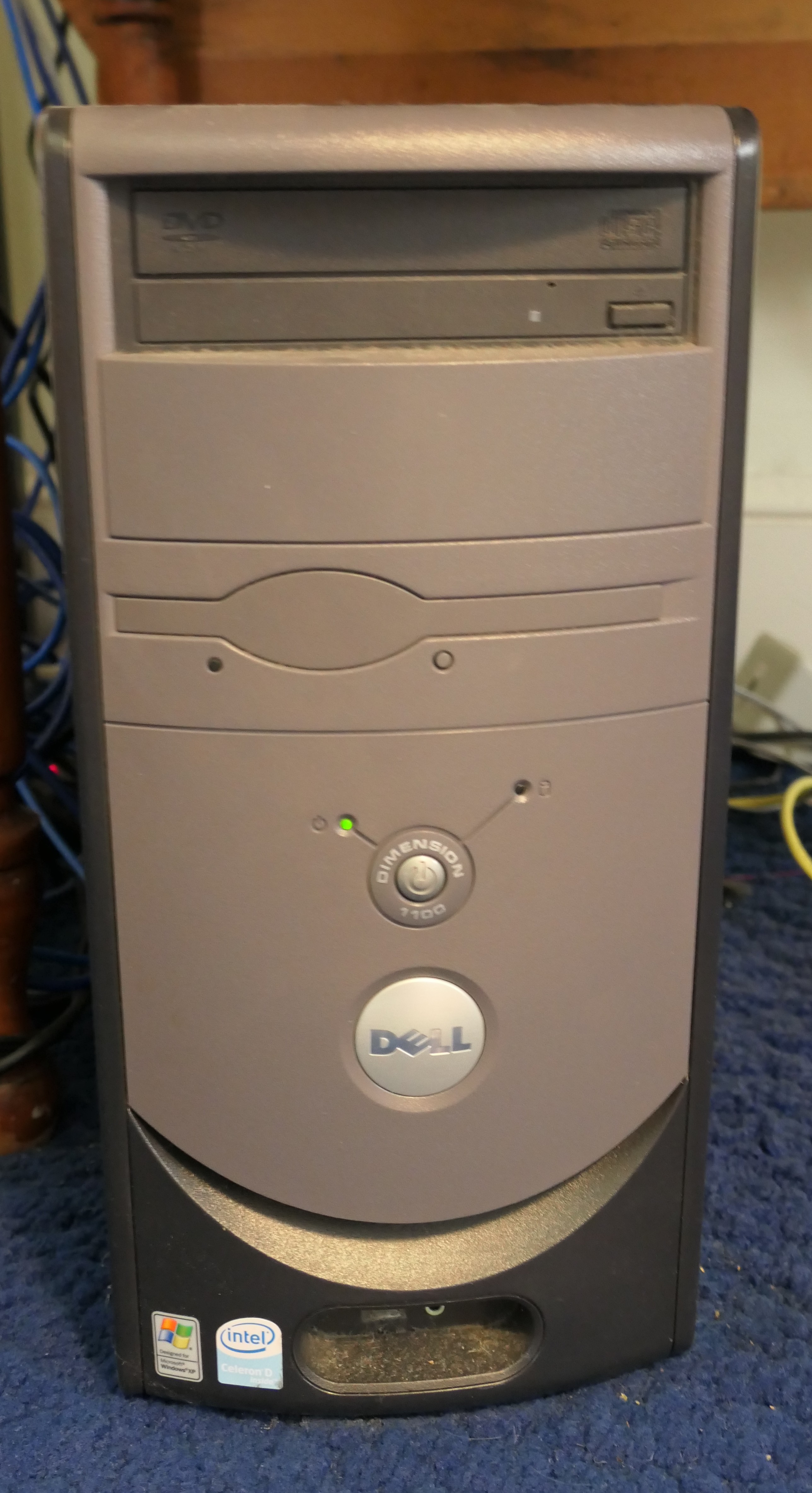Lot Detail - Dell Desktop Computer - Windows XP Home Edition - Monitor ...