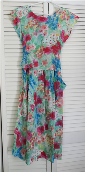 Vintage St. Simon Watercolor Floral Dress - With Pockets - Button Back - Ties At Waist - Measures 17" Across Chest