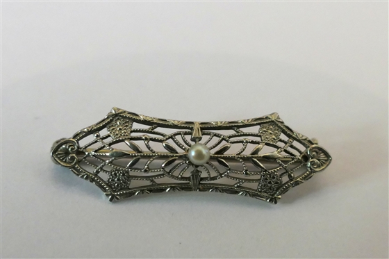 14kt White Gold Filigree Bar Pin with Seed Pearl in Center - Measures 1 Across