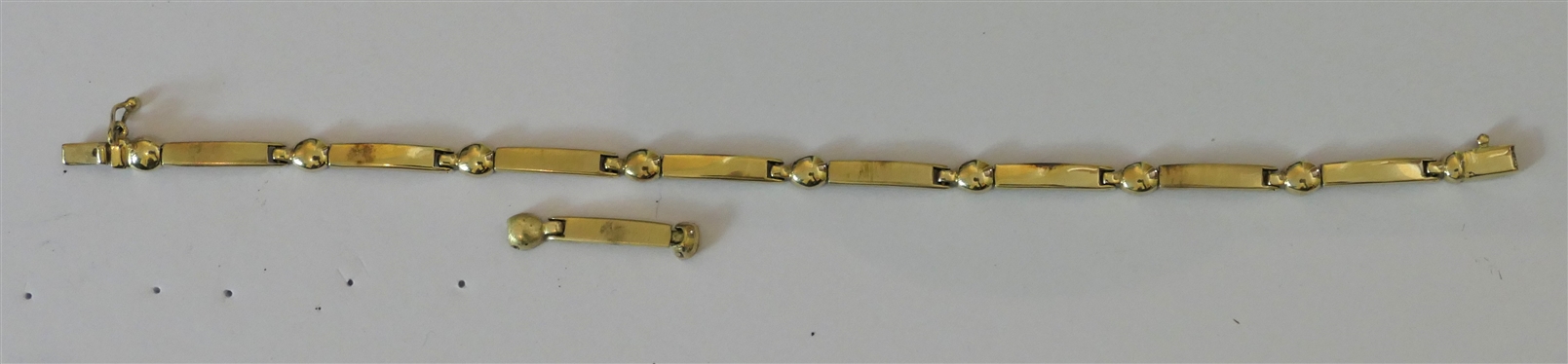 14kt Or Better Gold Bracelet - Marked But Not Clearly Visible -Tested - Bracelet Measures7 Long - Plus Additional Link 