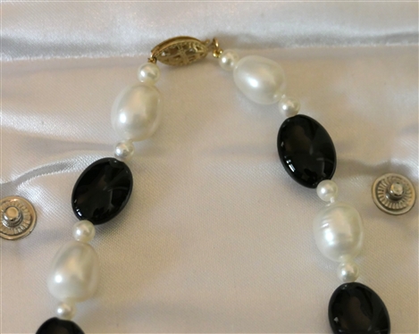 Black Onyx and Pearl Necklace with 14kt Gold Clasp - in Original Belk & Co. Presentation Folio - Necklace Measures 18 Long 