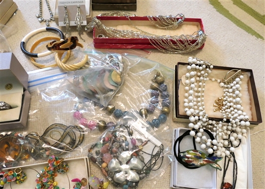 Large Costume Jewelry Lot including Rhinestones, Beads, Bangles, Art Glass Beaded Bracelets, Art Glass Pendants, Brooches, Rhinestone Bracelets, Amber Necklace, Fashion Jewelry
