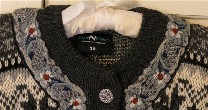 Icelandic Design Wool Sweater Vest - New with Original Tag, EveNord Nordic Cardigan Sweater, and Fur Scarf
