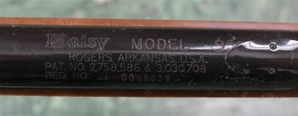 Daisy Model 95 BB Gun and Canister of 1500 Copperhead BBs
