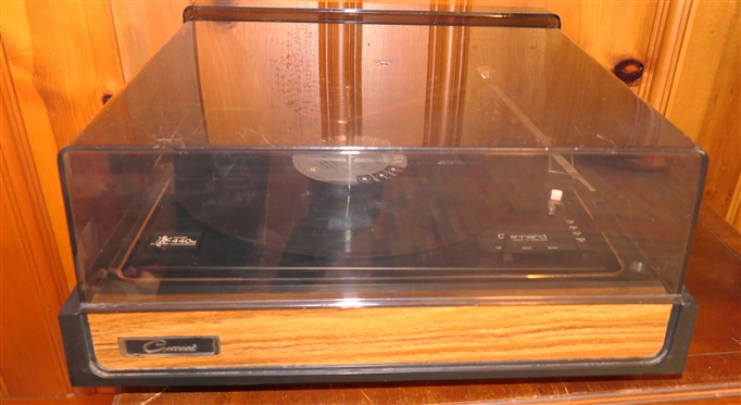 Garrard Turn Table - Model 440 M - Very Clean 