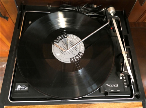 Garrard Turn Table - Model 440 M - Very Clean 